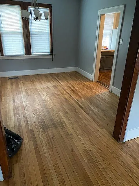 3 bed, 1100 sqft, $1,200 — Photo 3