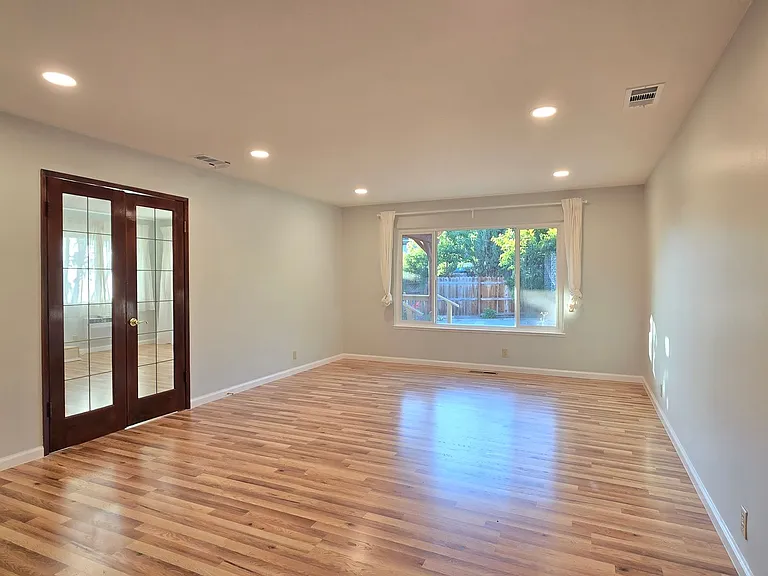 2795 Fountain Oaks Dr — Photo 6
