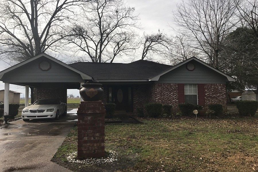 1st image of 415 Lincoln Ave