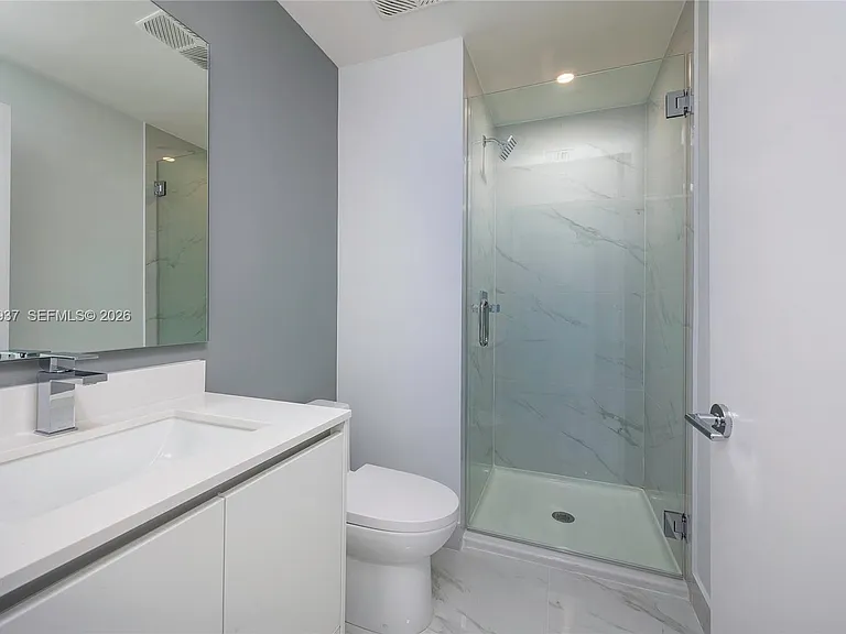 700 NE 24th St #2502 — Photo 18