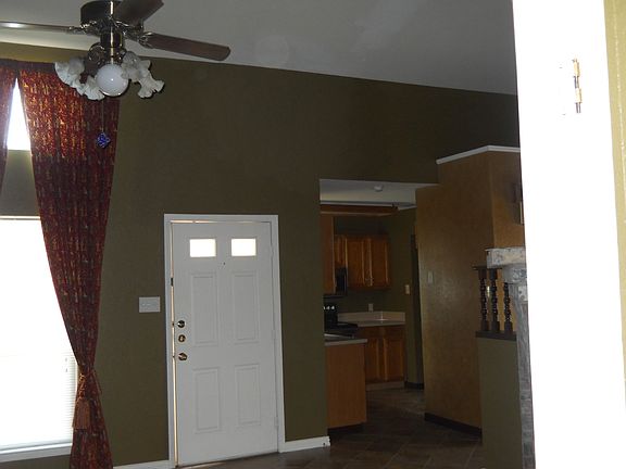 5th image of 3182 Chimney Cir