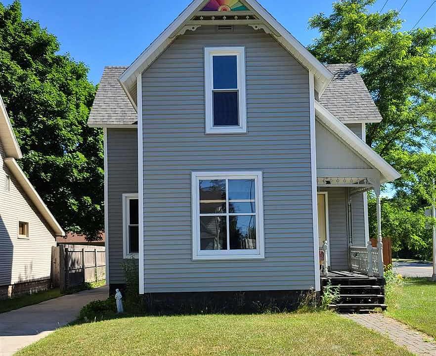 1st image of 629 W Eighth St