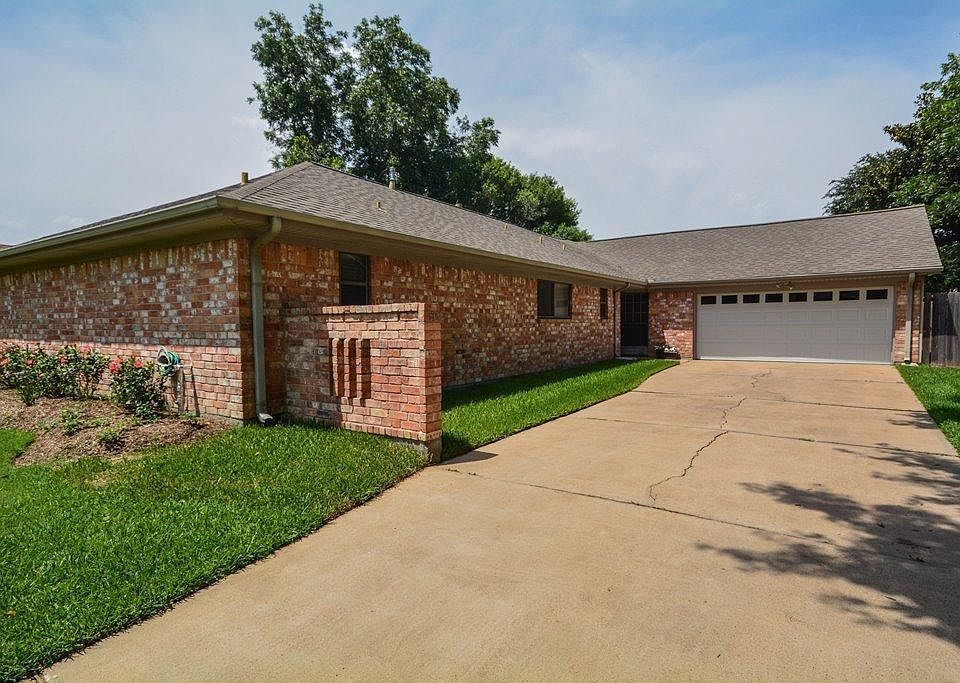 1st image of 15223 Seahorse Dr
