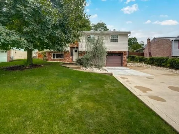 1734 Oblock Rd, Pittsburgh, PA 15239