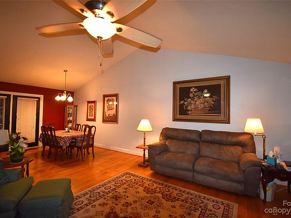 4th image of 4623 Blair Dr