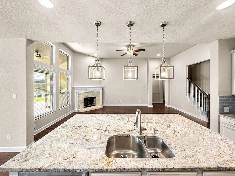 2068 Tejas Pecan — Photo 12