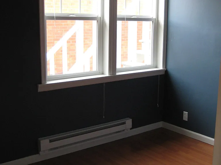 5600 University Way NE — Photo 7