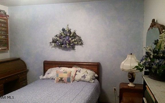 2nd image of 127 Tremmel Ln