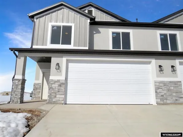 804 Sundance Ave, Evanston, WY 82930