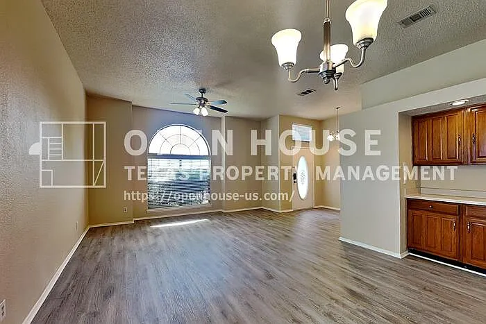 4418 Santa Cruz Ln — Photo 6
