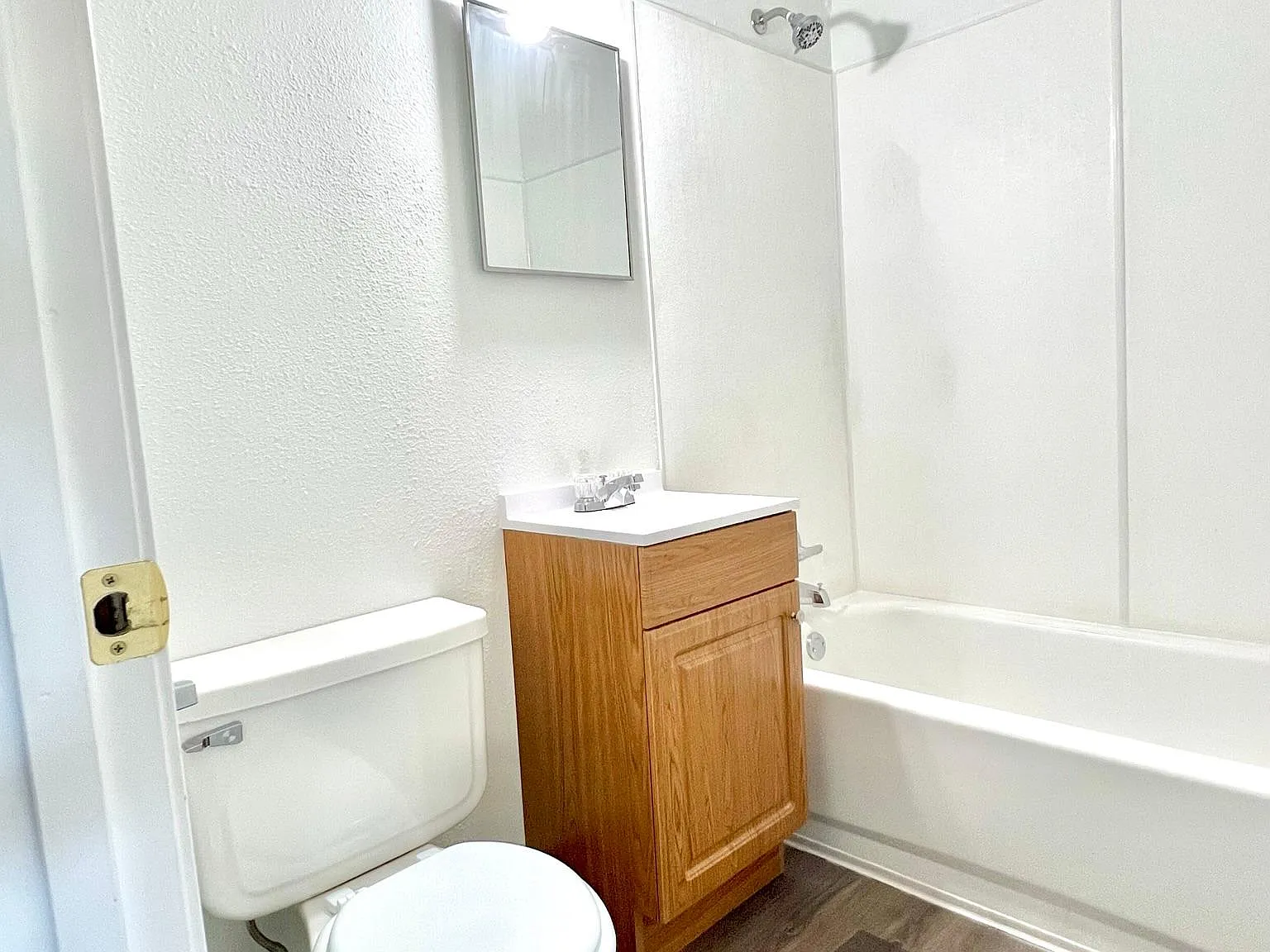 2 bed, 820 sqft, $100 — Photo 4