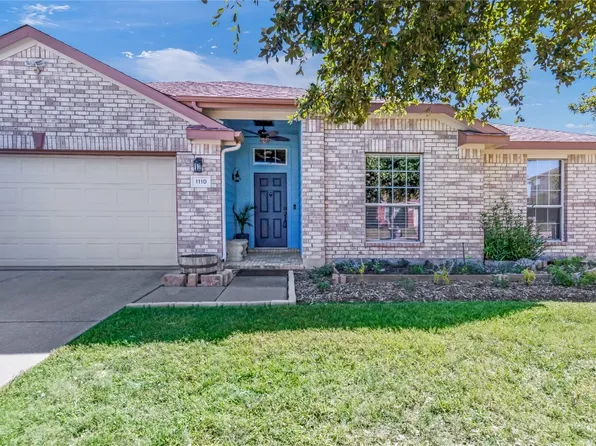 1110 Windsor Ln, Forney, TX 75126