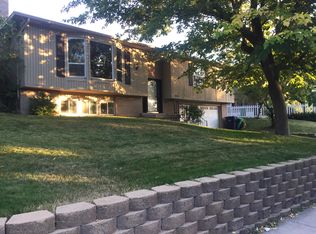 8355 S Mesa Dr, Sandy, UT 84093
