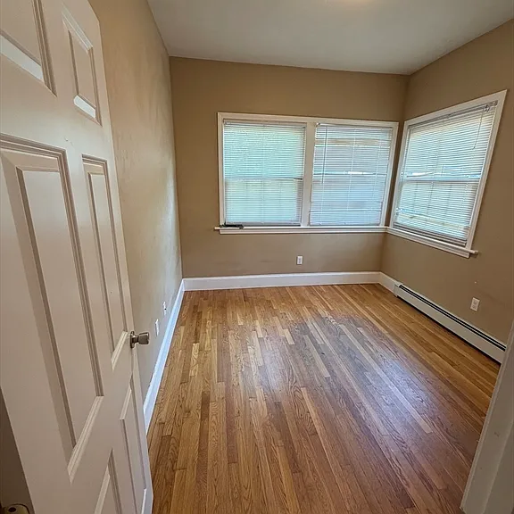 32 Warren St #1 — Photo 7