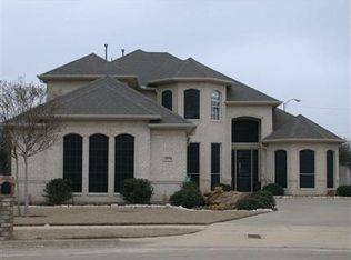 1909 Ivygreen Ct, Pantego, TX 76013