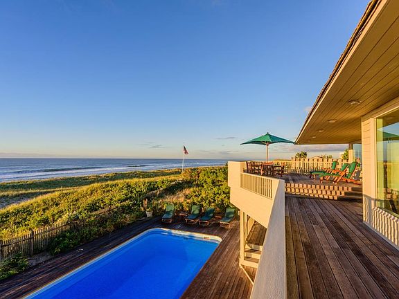 3rd image of 65 Dune Ln