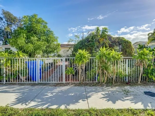 22XX SW 42nd Way #C, Fort Lauderdale, FL 33317