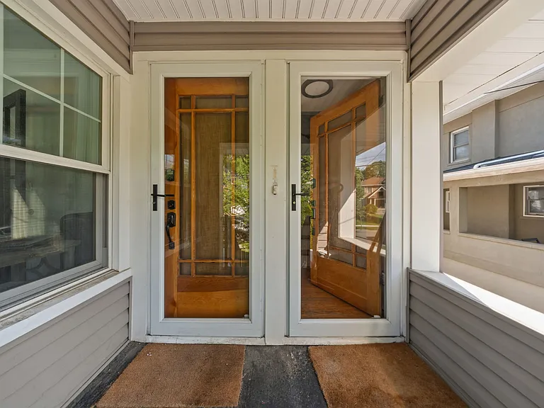 11 W Gouverneur Ave #2 — Photo 3