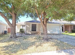 3920 Whitey Ford Way, Round Rock, TX 78664