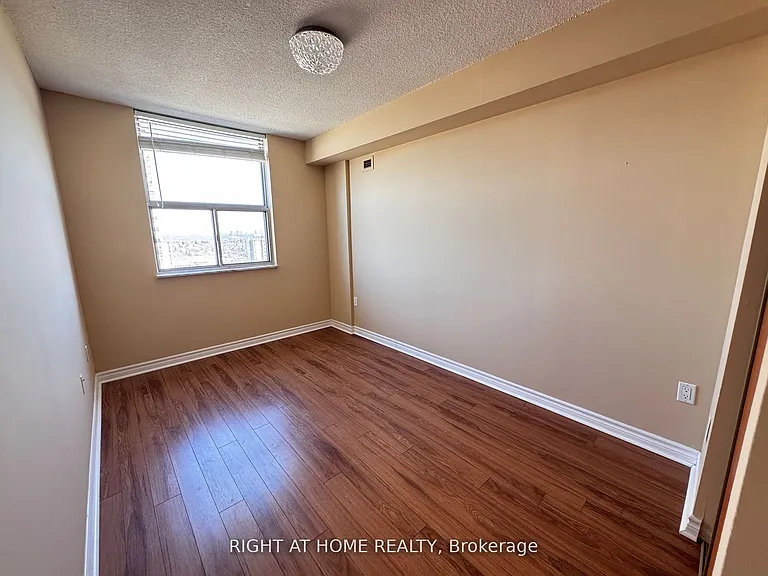 205 Hilda Ave #2104 — Photo 16