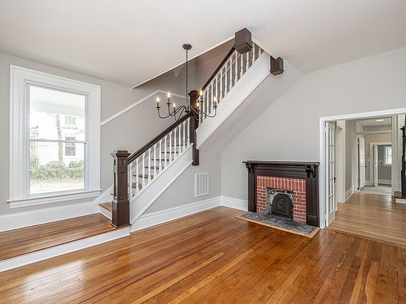 5th image of 217 Oliver Ave