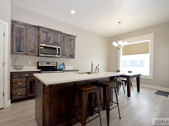 5th image of 3082 N Kodiak Ln