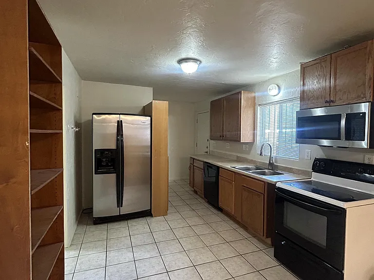 2230 N Ralph Ave #3 — Photo 7