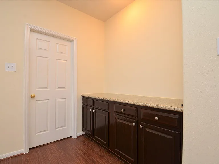 1218 Irish Mist Ct — Photo 32