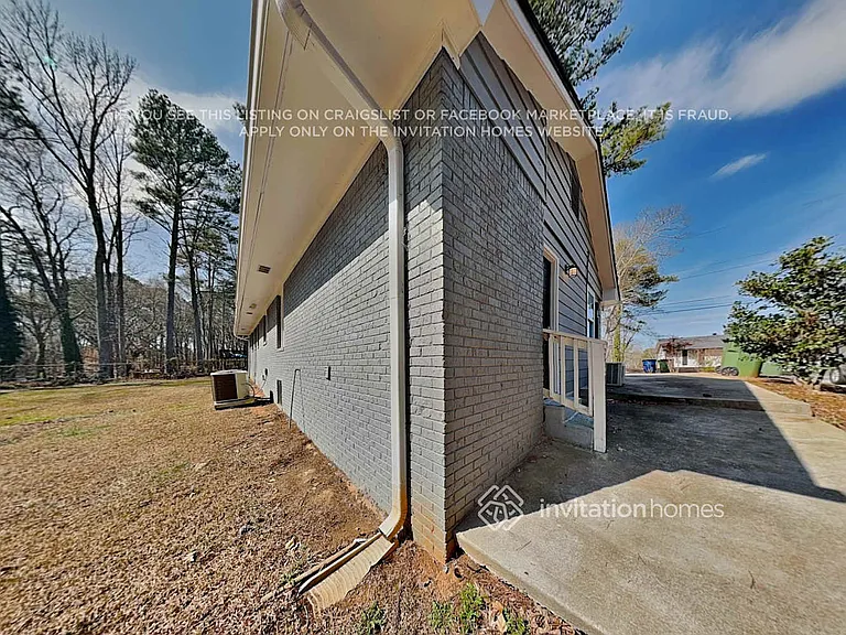 4172 Renfrew Ct SW — Photo 17