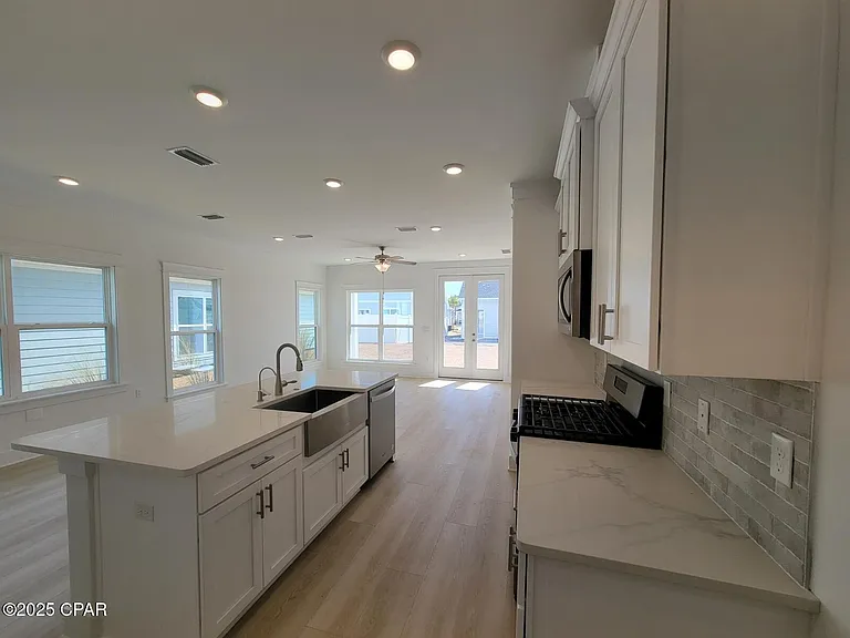 824 Walsonham Dr — Photo 7