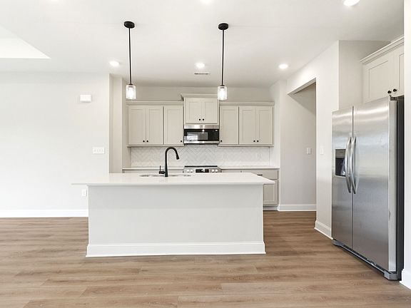 4th image of 160 Aurora Cir Lot 97