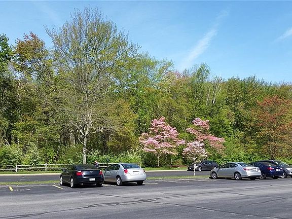 2nd image of 650 E Greenwich Ave APT 3-109