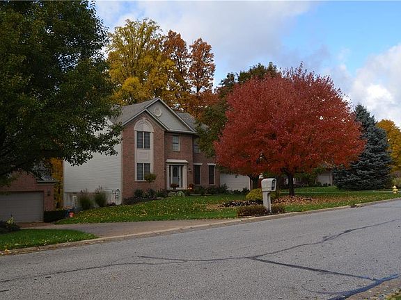 3rd image of 758 Brentwood Blvd
