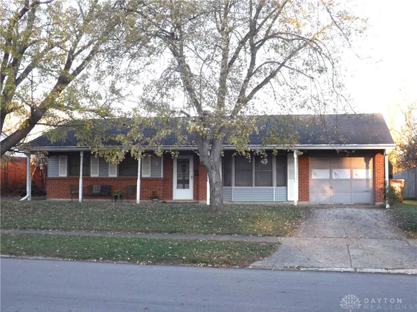 43 Greencliff Dr, Englewood, OH 45322