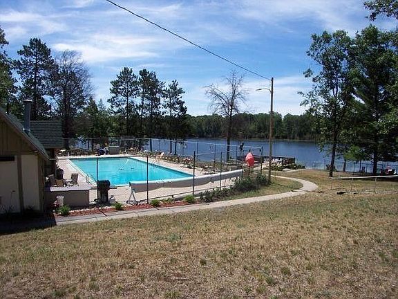 5th image of 5376 Spruce Dr