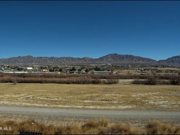 320 Rio Del Rancho Ct, El Paso, TX 79932