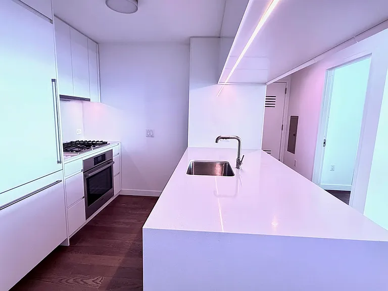 99 Hudson St #4805 — Photo 7
