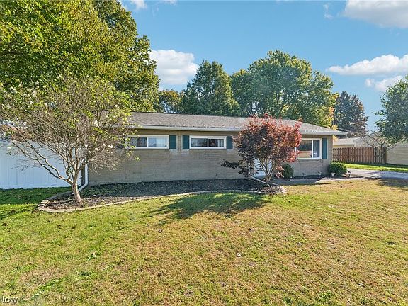 3rd image of 2185 Hubbard Rd