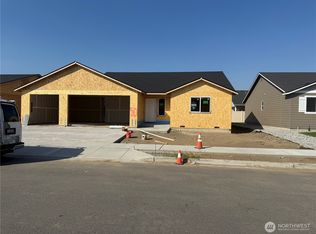 54 Salmon Dr, Wenatchee, WA 98801