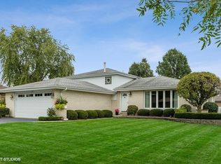 16525 Cranberry Ct, Tinley Park, IL 60487