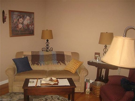 5th image of 809 S Whitted St #B