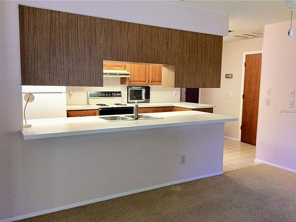 5th image of 523 E Seminole Dr