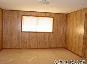 4th image of 740 SE Saint Johns St