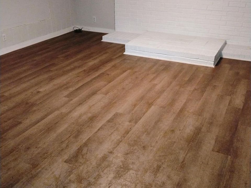 1st image of 1415 Whitaker Ave
