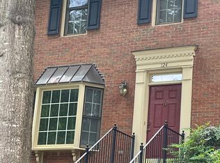 124 Weatherburne Dr #124, Roswell, GA 30076