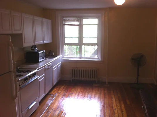 Rented by Garfield Realty  | media 5