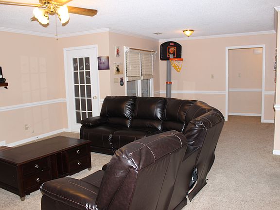 2nd image of 416 Renee Dr