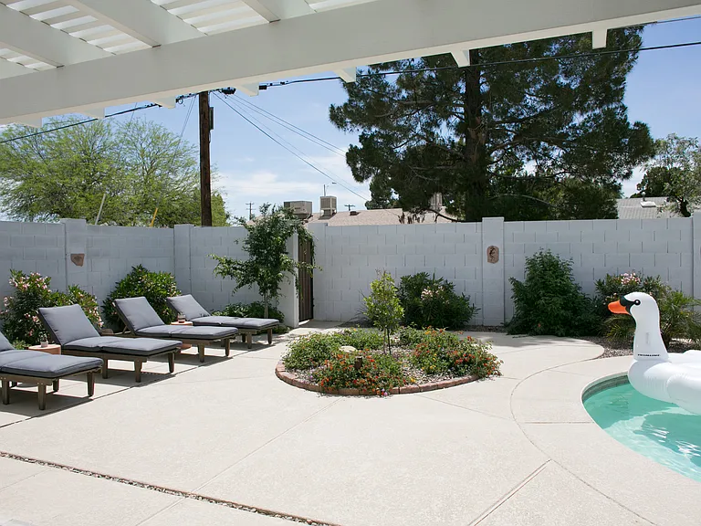 8337 E Monte Vista Rd — Photo 29