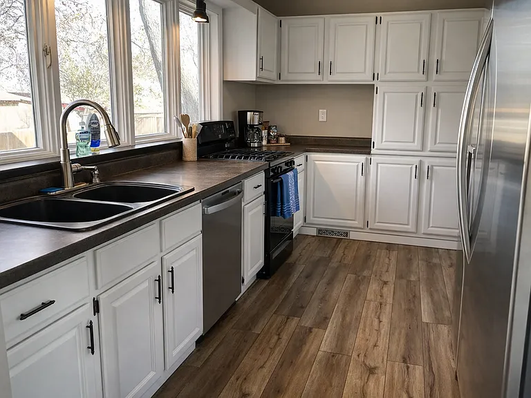 11116 S Myrtle St — Photo 14