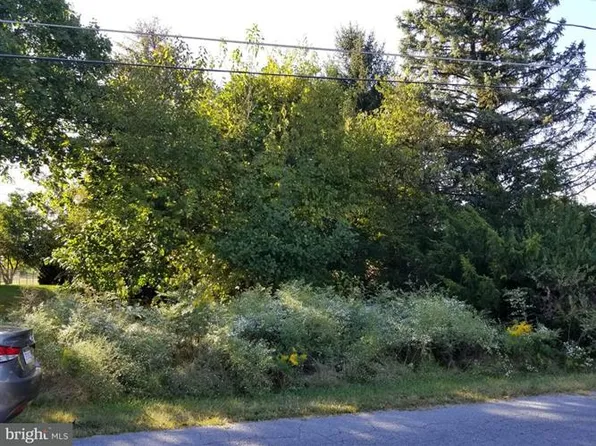 100 Belview Dr, Martinsburg, WV 25404